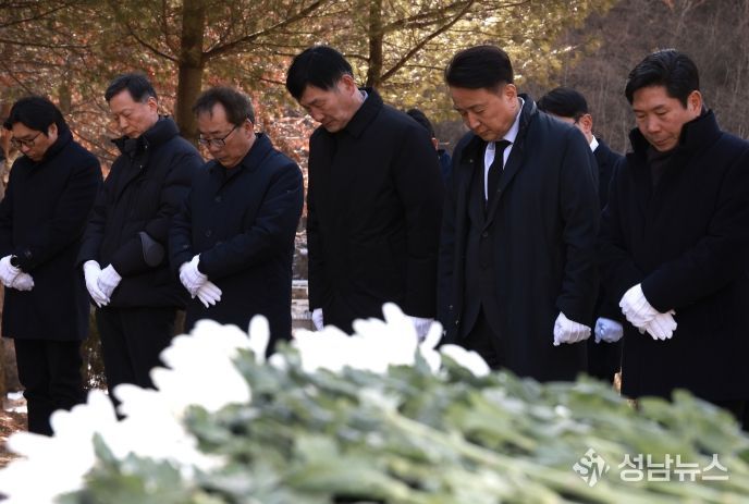 제천 화재참사 추모비 참배(제천)