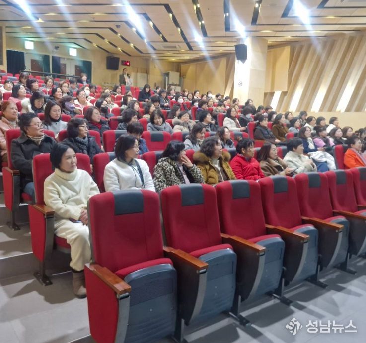 노인맞춤돌봄 수행인력 대상 2026년 첫 월례회의