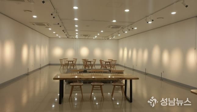 연갤러리 내부 공간