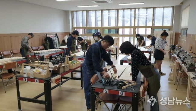 국민고향정선 '청년목수아카데미'로 기술교육-일자리-정착 선순환 구조 마련