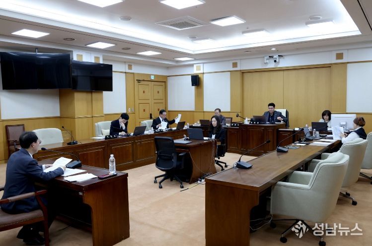 제295회 임시회 행정자치위원회 회의