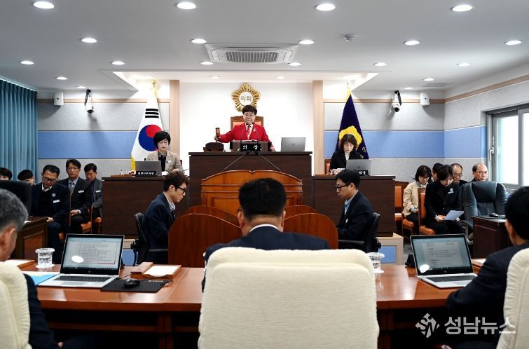 남해군의회 제291회 임시회 제2차 본회의 전경