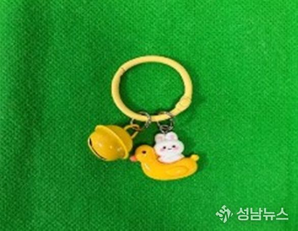 어린이 키링(안전성 조사 부적합 제품 사진, 한국건설생활환경시험연구원, KATRI시험연구원, FITI시험연구원 제공)