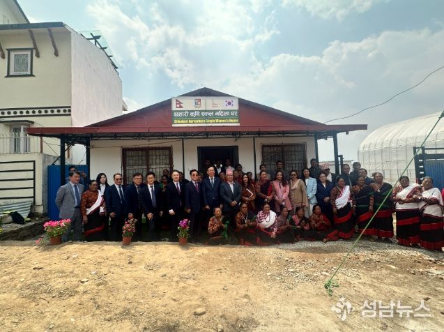 철원군수 이현종, 주네팔대한민국대사 박태용, 네팔랄릿푸르시 시장, 여성단체 회장