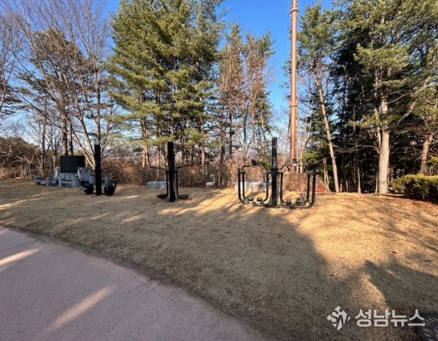 비호산공원 산책로